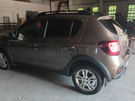Renault Sandero Stepway 2019 года за 5 300 000 тг. в Караганда – фото 3