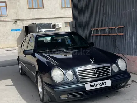 Mercedes-Benz E 320 1998 года за 4 000 000 тг. в Шымкент – фото 5