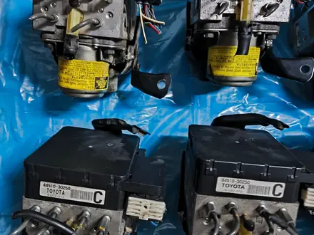 Блок ABS Toyota 4451030250 насос ABS гибрид за 55 500 тг. в Астана – фото 7