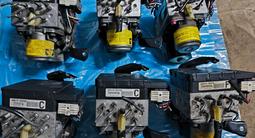 Блок ABS Toyota 4451030250 насос ABS гибрид за 55 500 тг. в Астана