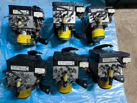 Блок ABS Toyota 4451030250 насос ABS гибрид за 55 500 тг. в Астана – фото 8