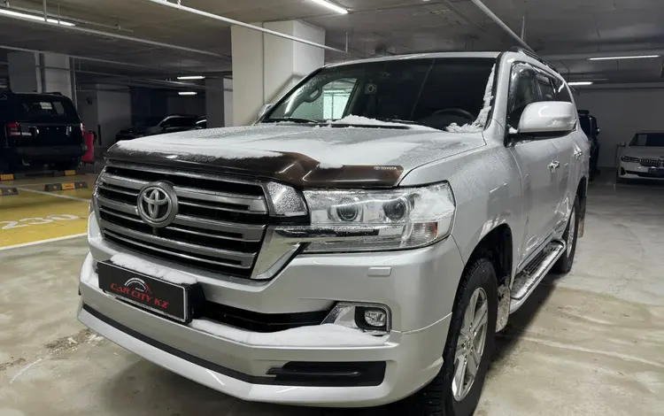 Toyota Land Cruiser 2018 года за 32 500 000 тг. в Астана