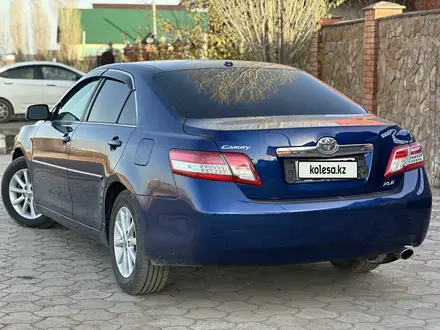 Toyota Camry 2011 года за 5 400 000 тг. в Актобе – фото 13