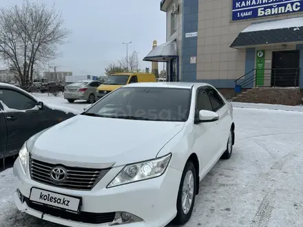 Toyota Camry 2014 года за 8 500 000 тг. в Семей – фото 2