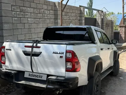 Toyota Hilux 2024 года за 31 500 000 тг. в Алматы – фото 16