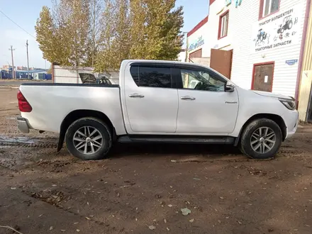 Toyota Hilux 2016 года за 15 000 000 тг. в Уральск – фото 4