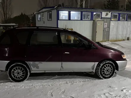 Toyota Ipsum 1997 года за 1 850 000 тг. в Астана – фото 10