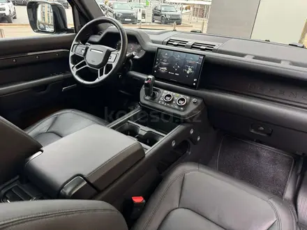 Land Rover Defender 2024 года за 62 500 000 тг. в Алматы – фото 9