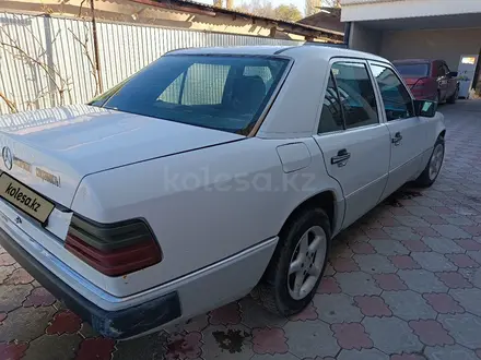 Mercedes-Benz E 230 1991 года за 950 000 тг. в Мерке – фото 6