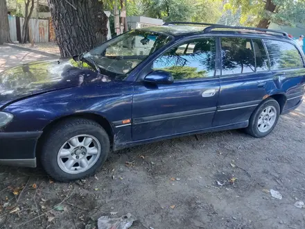 Opel Omega 1997 года за 800 000 тг. в Алматы – фото 4