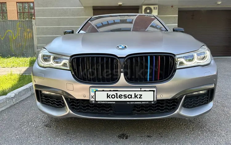 BMW 750 2019 года за 44 500 000 тг. в Атырау