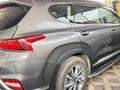 Hyundai Santa Fe 2019 года за 13 200 000 тг. в Алматы – фото 3