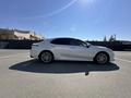 Toyota Camry 2018 года за 12 100 000 тг. в Атырау