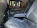 Toyota Camry 2018 года за 12 100 000 тг. в Атырау – фото 17