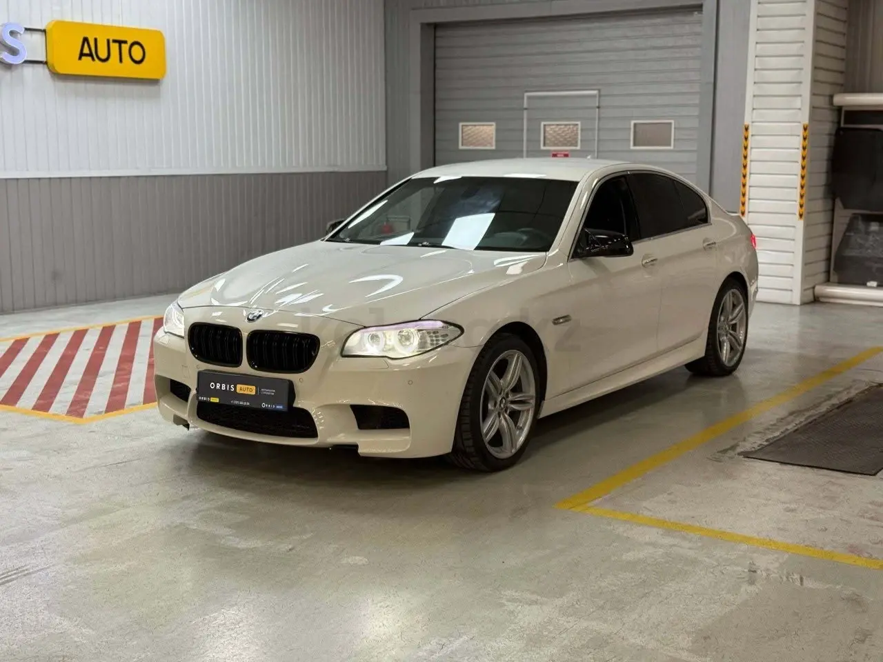 BMW 5 Series, 2011