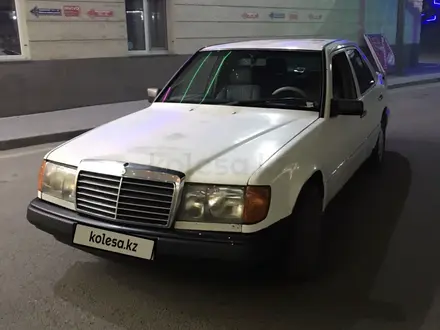 Mercedes-Benz E 230 1991 года за 850 000 тг. в Алматы – фото 3