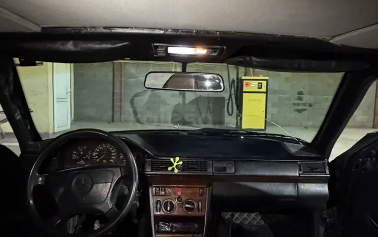 Mercedes-Benz E 300 1990 годаүшін1 700 000 тг. в Алматы