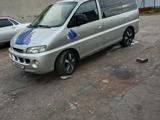 Hyundai Starex 1998 года за 2 000 000 тг. в Темиртау – фото 2