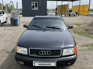 Audi 100