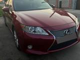 Lexus ES 300h 2015 года за 10 200 000 тг. в Астана
