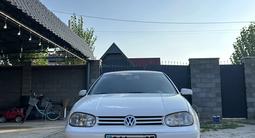 Volkswagen Golf 2001 годаүшін3 200 000 тг. в Алматы