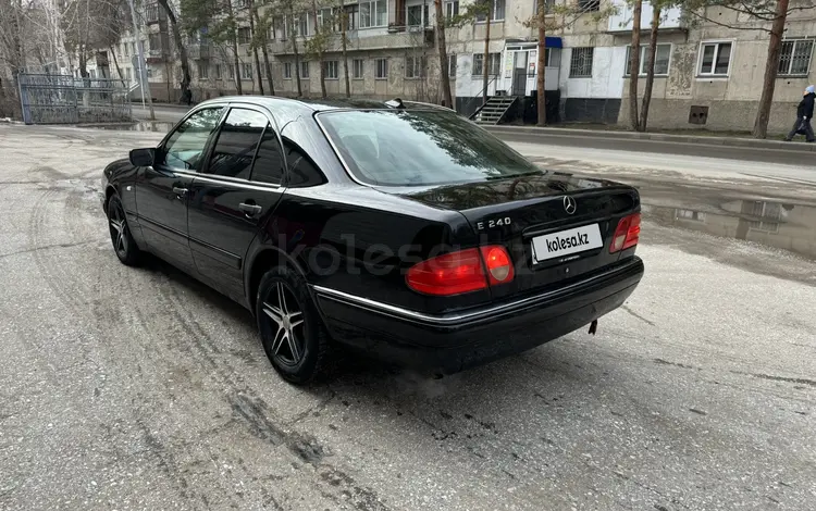 Mercedes-Benz E 240 1999 года за 3 600 000 тг. в Павлодар