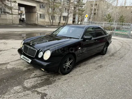 Mercedes-Benz E 240 1999 года за 3 700 000 тг. в Павлодар – фото 5