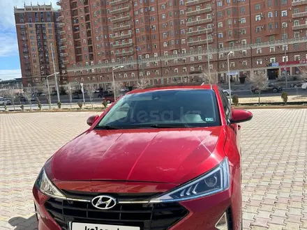 Hyundai Elantra 2018 года за 7 999 999 тг. в Актау