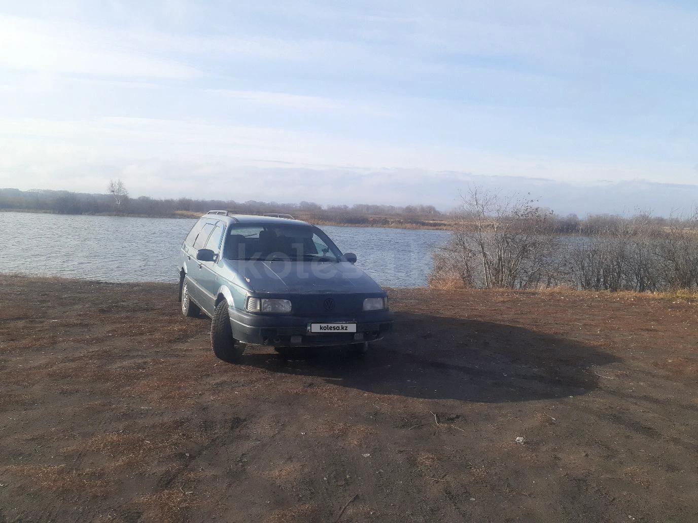 Volkswagen Passat 1989 г.