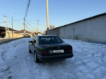 Mercedes-Benz E 230 1992 года за 2 500 000 тг. в Шымкент – фото 3