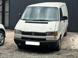 Volkswagen Transporter 2001 года за 2 700 000 тг. в Алматы