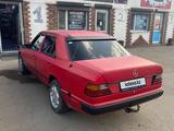 Mercedes-Benz E 200 1989 года за 750 000 тг. в Жезказган – фото 4