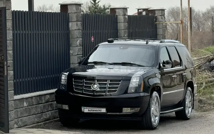 Cadillac Escalade 2008 года за 12 000 000 тг. в Алматы