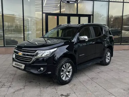 Chevrolet TrailBlazer 2022 года за 13 500 000 тг. в Алматы – фото 2