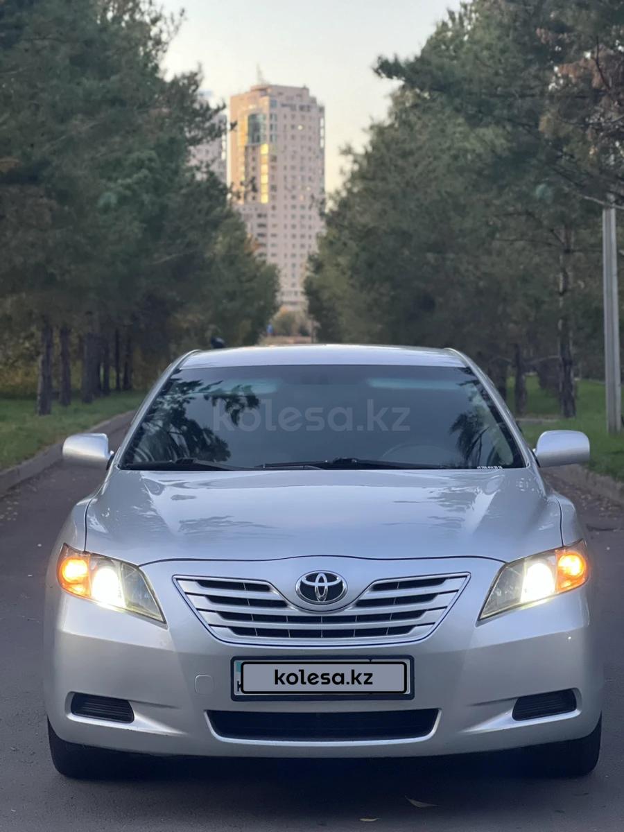 Toyota Camry 2007 г.