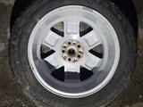 Диск с резиной Goodyear Wrangler 255/55 R19 за 50 000 тг. в Алматы – фото 2