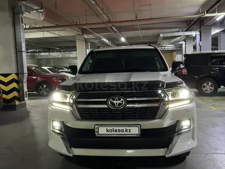 Toyota Land Cruiser 2021 года за 39 000 000 тг. в Алматы