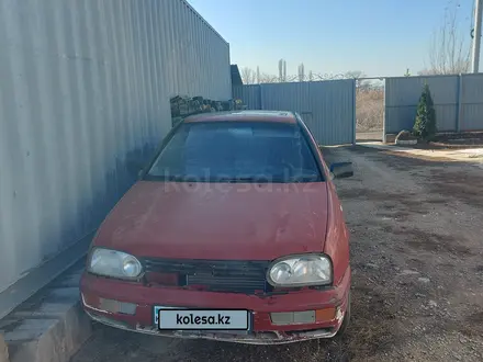 Volkswagen Golf 1996 года за 650 000 тг. в Алматы