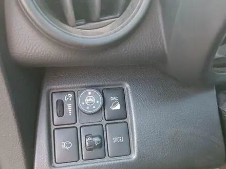 Toyota RAV4 2010 года за 7 600 000 тг. в Актобе – фото 14