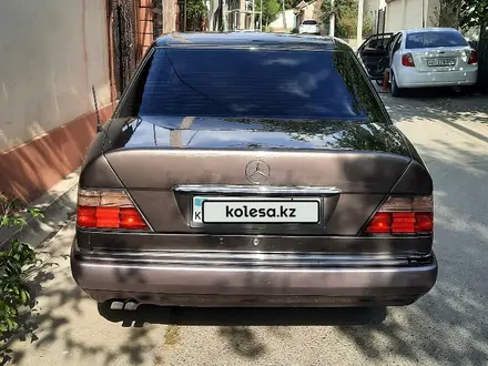 Mercedes-Benz E 280 1994 года за 2 300 000 тг. в Аксукент – фото 7