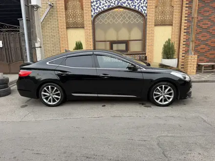 Hyundai Grandeur 2015 года за 8 578 000 тг. в Алматы – фото 4