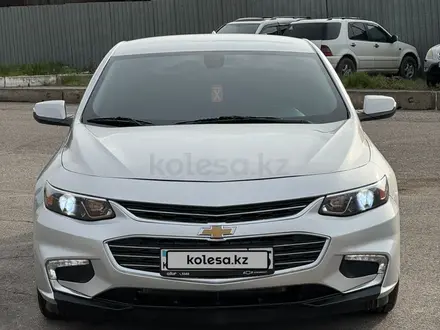 Chevrolet Malibu 2018 года за 8 300 000 тг. в Алматы – фото 19