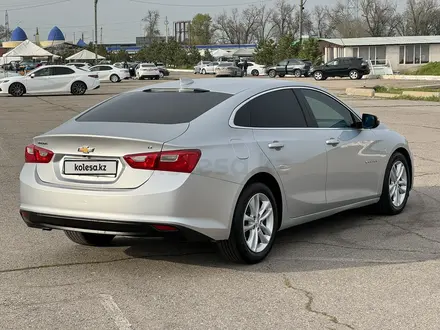 Chevrolet Malibu 2018 года за 8 300 000 тг. в Алматы – фото 6