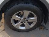 Toyota RAV4 2014 года за 10 000 000 тг. в Костанай – фото 2