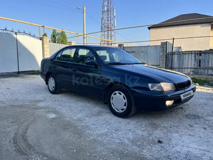 Toyota Carina E 1997 года за 2 000 000 тг. в Алматы – фото 2
