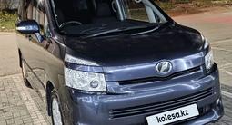 Toyota Voxy 2008 года за 5 800 000 тг. в Караганда