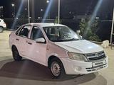 ВАЗ (Lada) Granta 2190 2013 годаүшін1 250 000 тг. в Актобе – фото 2