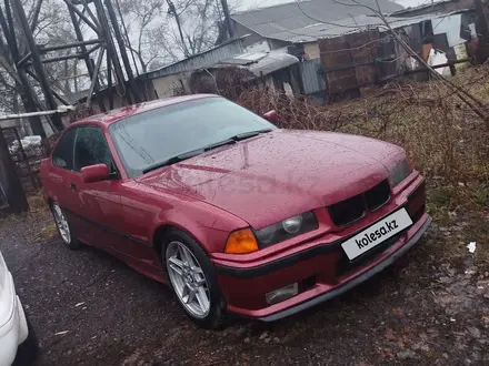 BMW 323 1994 года за 2 500 000 тг. в Алматы