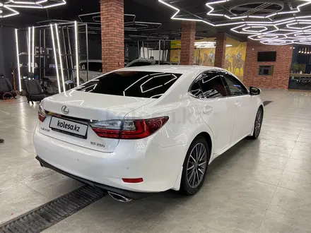 Lexus ES 250 2015 годаүшін17 300 000 тг. в Атырау – фото 2