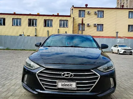 Hyundai Elantra 2017 года за 5 500 000 тг. в Уральск – фото 3